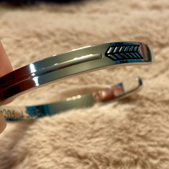 SAM & LORI Message Cuff Bracelet - Picture 4 of 6